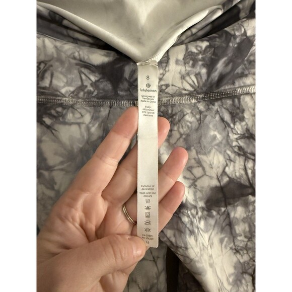 Lululemon Wunder Under High Rise Legging Shibori Tie Dye black white gray Size 8 - Picture 6 of 9